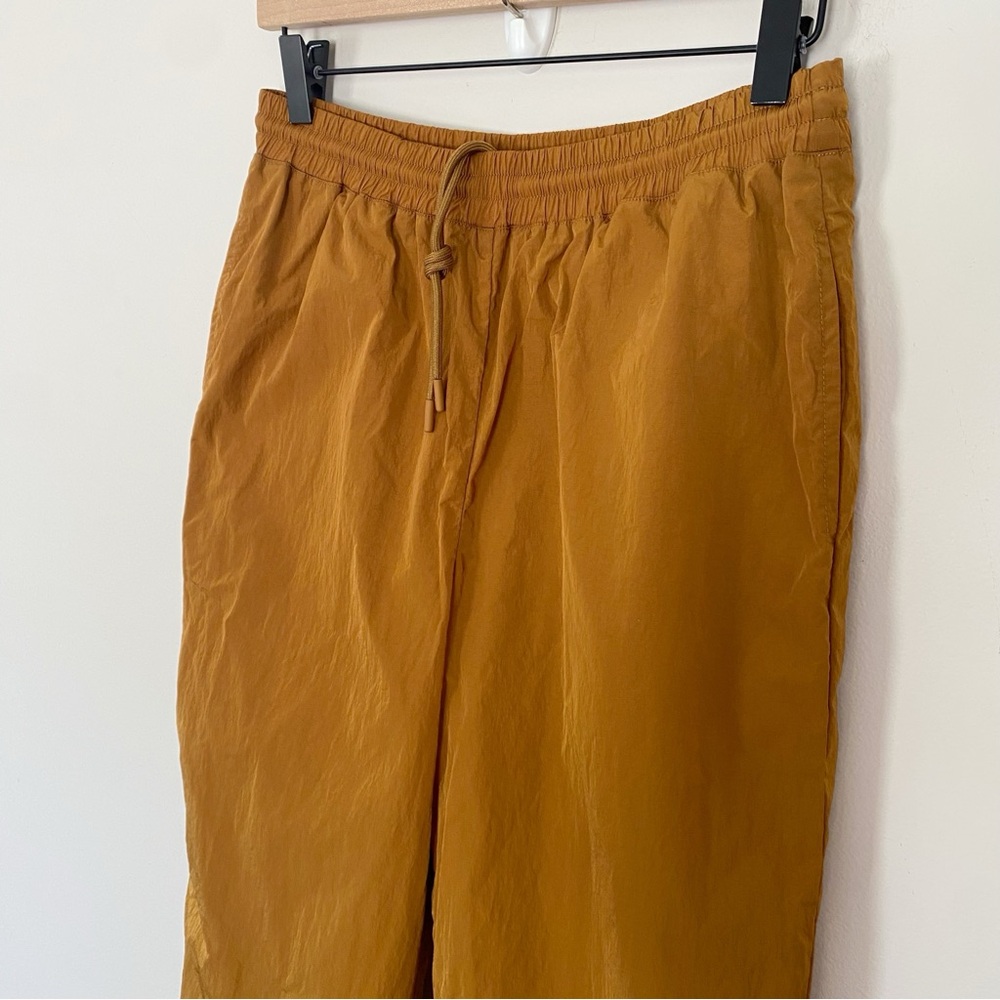 Good American Essential Track Gold Bronze Windbreaker Jogger Pant size 1 Small - Picture 5 of 12